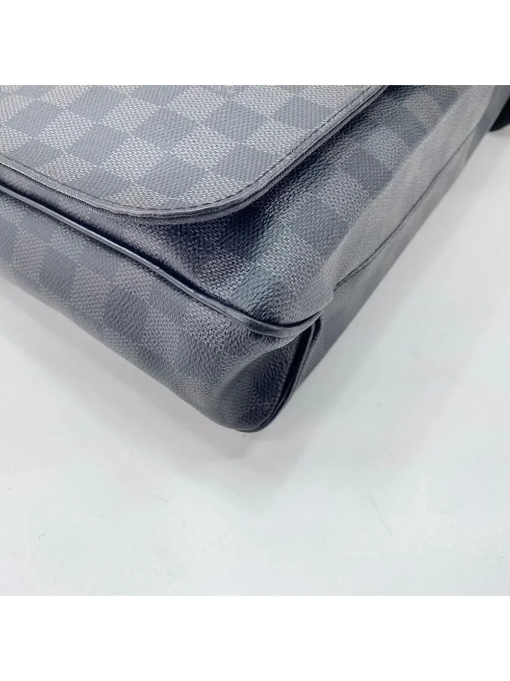 Louis Vuitton this authentic